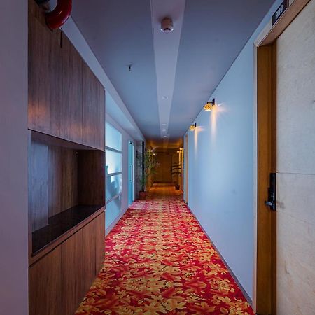 Hotel The Grand Heaven Gandhinagar Exterior foto